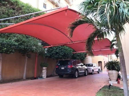 مظلات سيارات متحركة: بمؤسسة وسام الظل فوائدها و اهميتها وأنواعها.