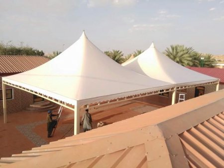 مظلة هرمية بمؤسسة وسام الظل تصميم عصري مبتكر وحماية مثالية ومميز