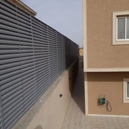 تركيب سواتر احواش جدة حي السامر : سواتر قماش وحديد ولكسان وخشب خصم 20%